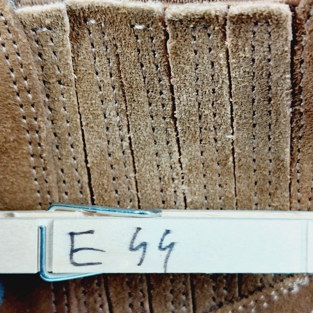 Dolce Vita Brown Suede Leather Pull On Side Elastic Block Heel Ankle Booties E44 - Picture 12 of 12
